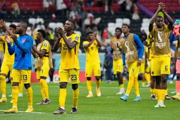 Ecuador Coast Past Hapless Hosts Qatar in World Cup Opener