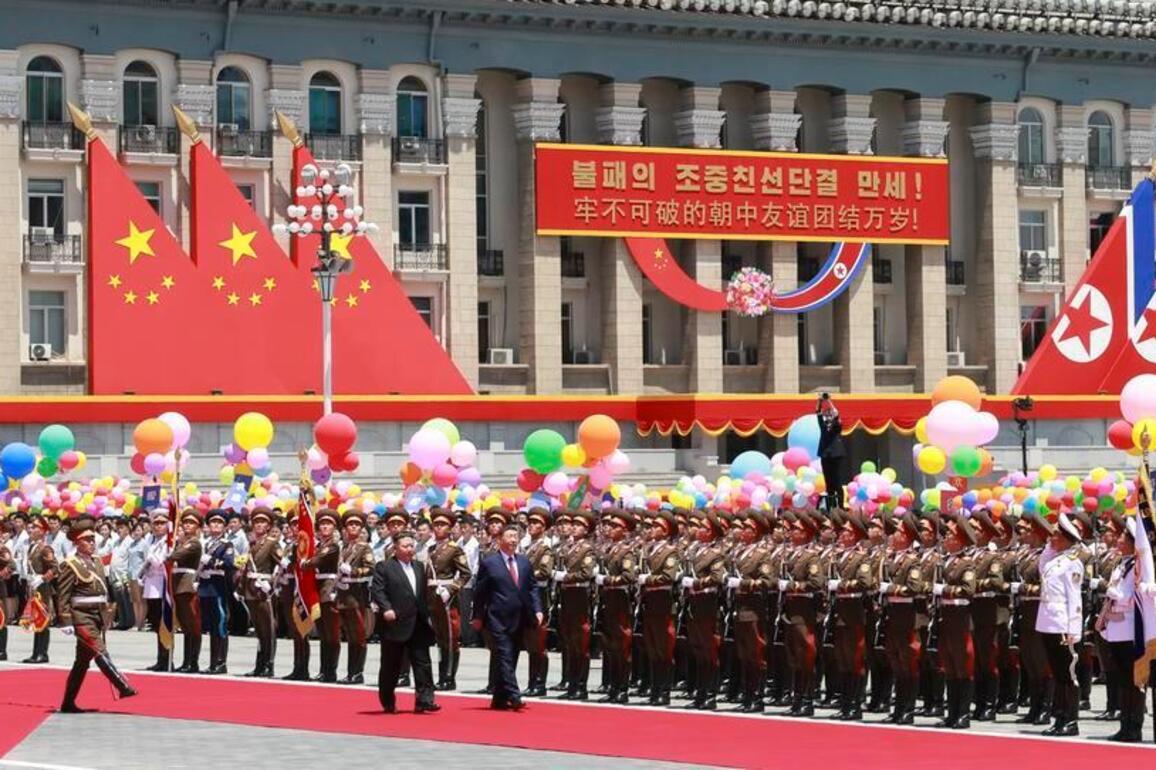 Xi's Album | Xi arrives to grand welcome in Pyongyang for state visit to DPRK
