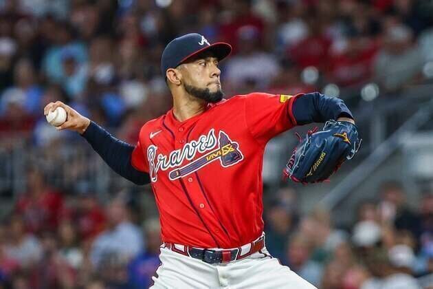 Braves place 2-time All-Star RHP Robert Suarez (forearm) on injured list