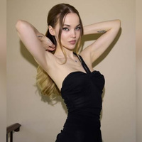 "I didn't really learn how to navigate fan attention": Dove Cameron