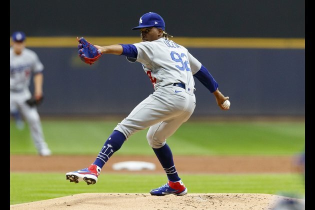 Dodgers recall RHP Edwin Uceta, put INF Edwin Rios on IL