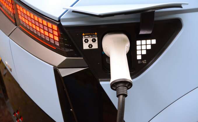 Companies urged to join pioneering vehicle-to-grid workplace charging trial