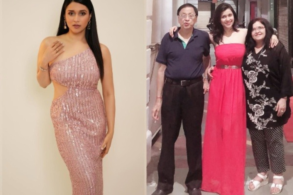 Mannara Chopra's father passes away