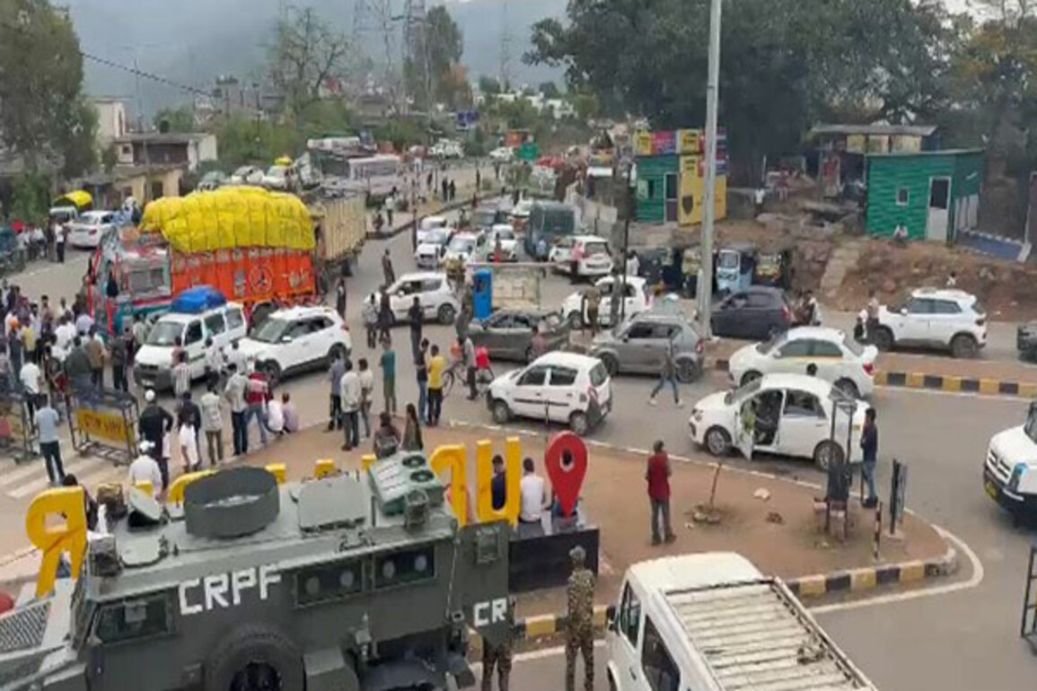 J-K: Heavy rains lash parts of Udhampur; National Highway blocked