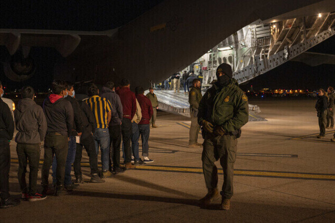 US deports more migrants to Africa