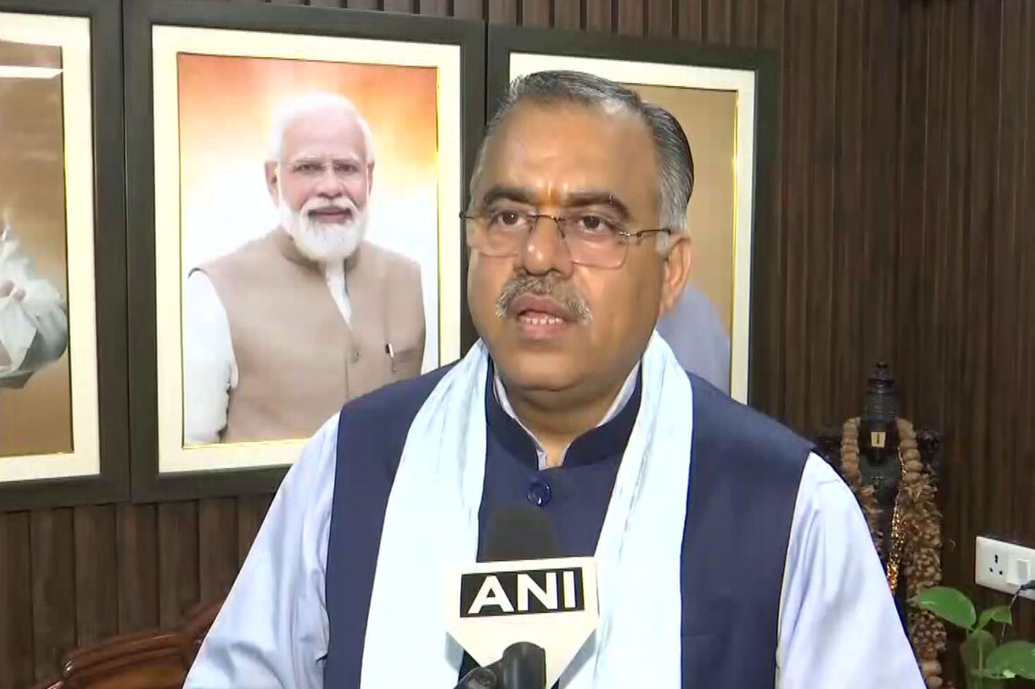 "Unacceptable to Lord Ram's devotees, public": BJP Tarun Chugh slams Akhilesh Yadav over 'Diwali-Christmas' remark
