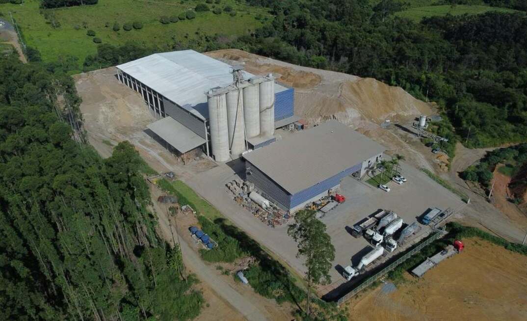 Planta da Vittoria Cimentos, construída pela Hipermix, em Cariacica (ES)/Divulgação
