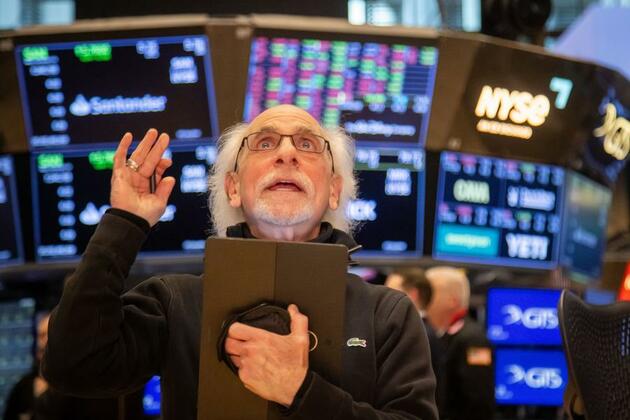 Explainer: How U.S. Treasury bonds shift from safe haven to risk source