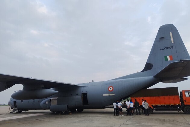 5th Indian aircraft with rescue team and 5.5 tonnes of medicines departs for Nepal