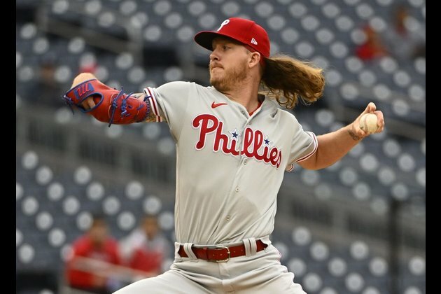 Phillies top Nationals to help playoff chances