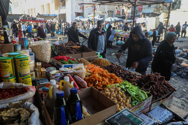 MIDEAST-GAZA CITY-RAMADAN-MARKET-PREPARATION