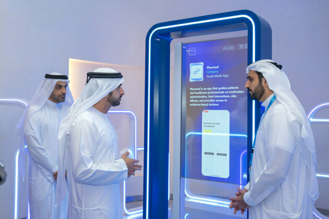 Hamdan bin Mohammed honours winners of 'Create Apps Championship'