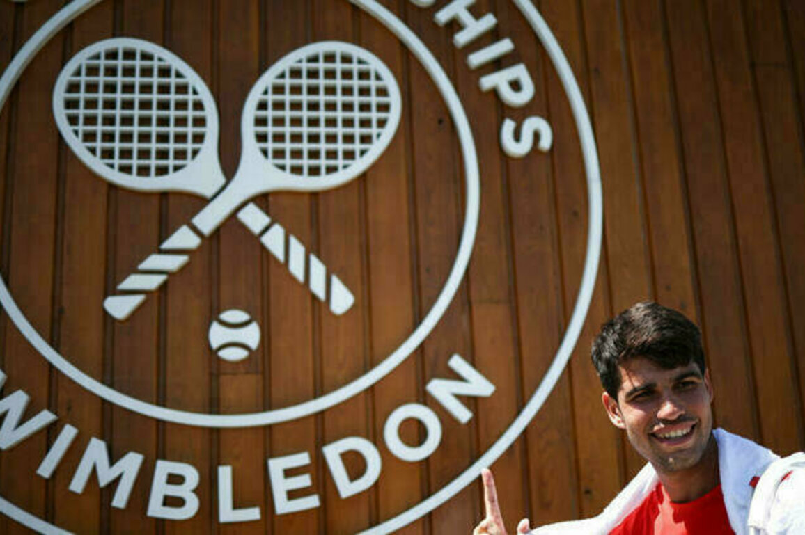 Alcaraz, Sabalenka in spotlight as Wimbledon gets underway