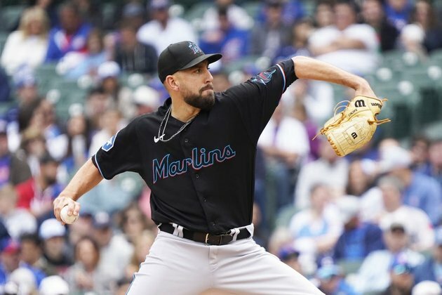 Marlins place RHP Matt Barnes (hip) on injured list
