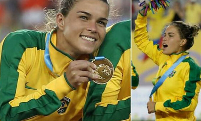 Thieves steal, then return, footballer's medal Thieves steal, then return, footballer's medal