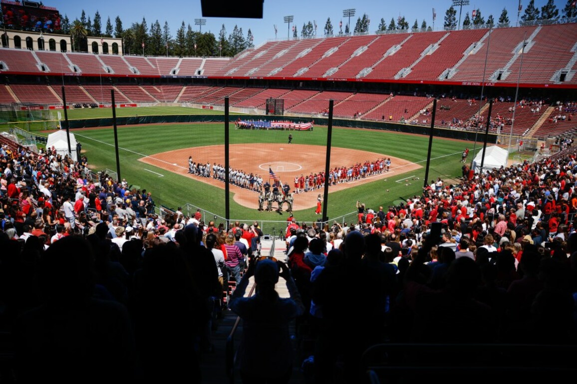 Stanford sets NCAA softball attendance record in loss to Cal