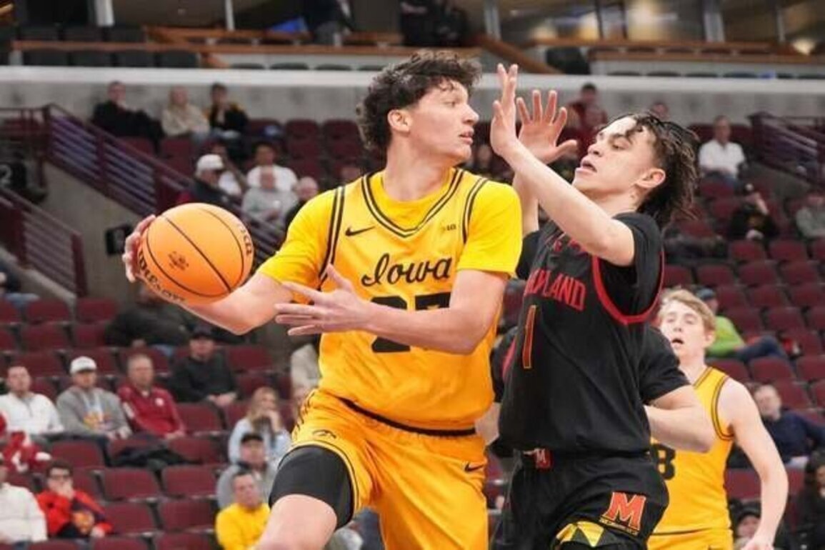 Iowa rides Cooper Koch, 21-0 run to move past Maryland