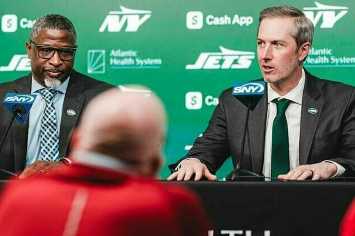 HC Aaron Glenn on Selection of T Armand Membou: 'It Was a No-Brainer'