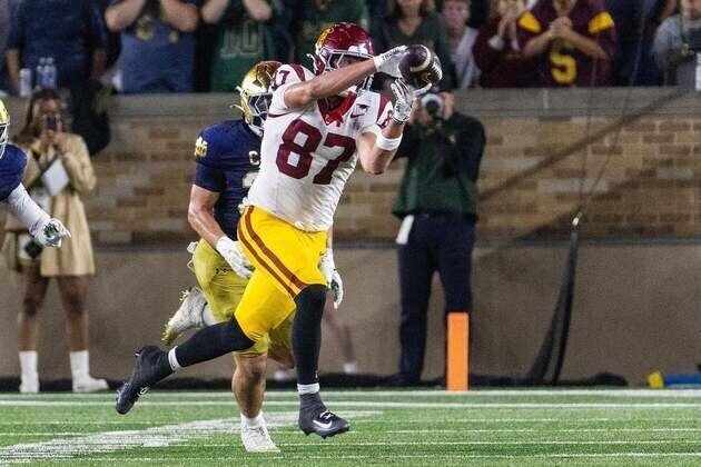 USC TE Lake McRee to bypass final year of eligibility