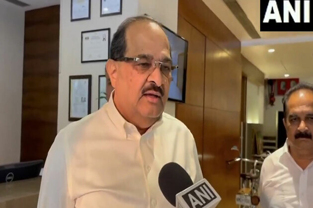 "Should worry about his party": Radhakrishna Vikhe Patil attacks Uddhav Thackeray