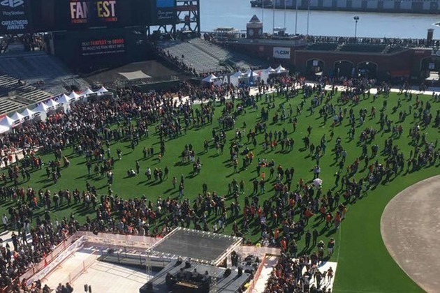 Giants welcome more than 30,000 for FanFest