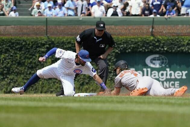 Cubs' Justin Turner cracks pinch-hit homer to walk off O's