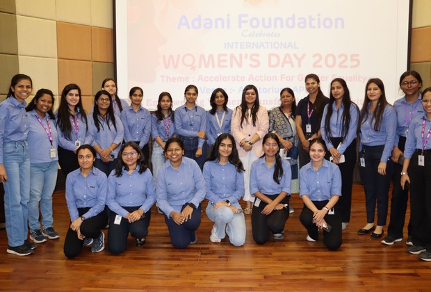 Ahead of International Women's Day, Adani Foundation at Mundra felicitates over 1,000 'Lakhpati Didis'