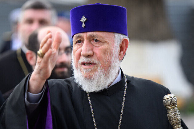 OSCE head promises to help oust Armenian chief bishop