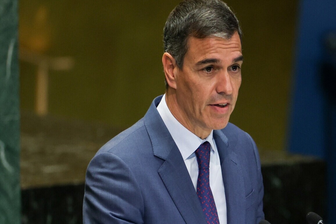 Spanish President calls for opening of Strait of Hormuz