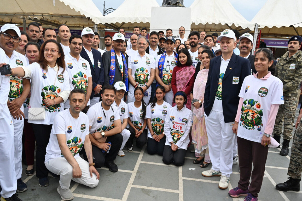 Himachal governor flags off mini marathon on World Environment Day