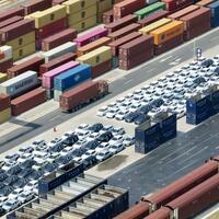 Xinhua Commentary: U.S. narrative of "Chinese economic rebalancing" is false