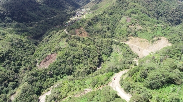 An example of the type of roads and terrain in the Arfak mountains.