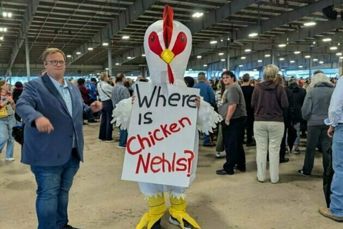 Tim Walz and Texas Democrats ask voters: Where is your congressman?