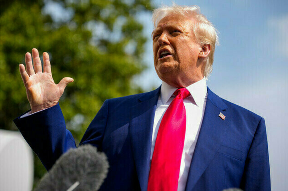 Trump rejects criticism over being gifted a Qatari jet
