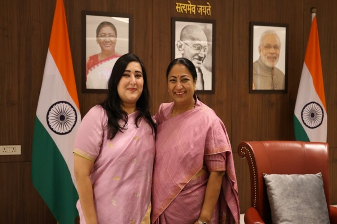 Delhi CM Rekha Gupta meets MP Bansuri Swaraj, discusses public welfare & governance