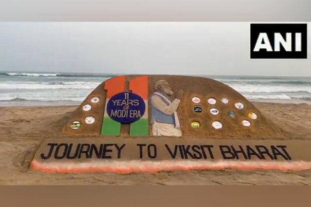 Sudarshan Pattnaik creates sand art marking 11 years of the Modi government
