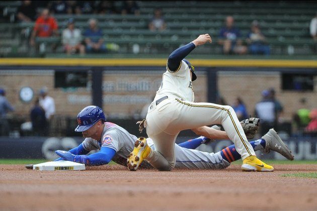 Mike Brosseau's pinch-hit grand slam helps Brewers beat Mets