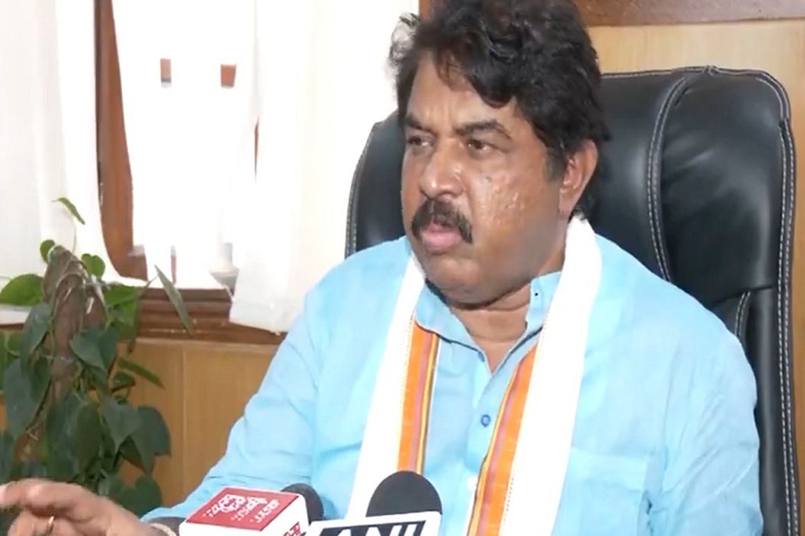 Karnataka LoP criticises Congress govt for "prioritising" Rahul Gandhi over German Chancellor's visit