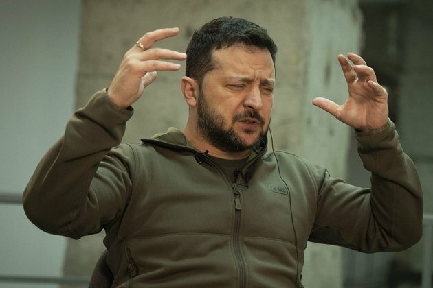 Zelensky asks West for weapons cash on credit