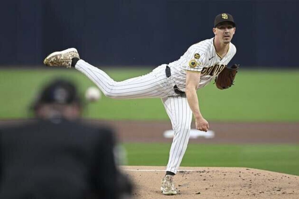 Padres, Red Sox chasing first series win of season