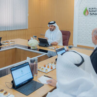 Sultan bin Ahmed chairs Sharjah National Oil Corporation meeting