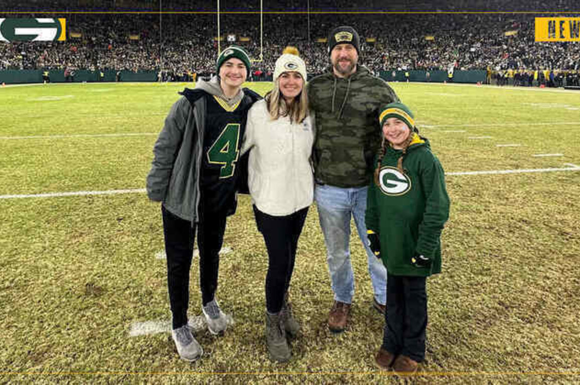 Packers salute U.S. Army Veteran Adam Pierce for 'Operation Fan Mail'