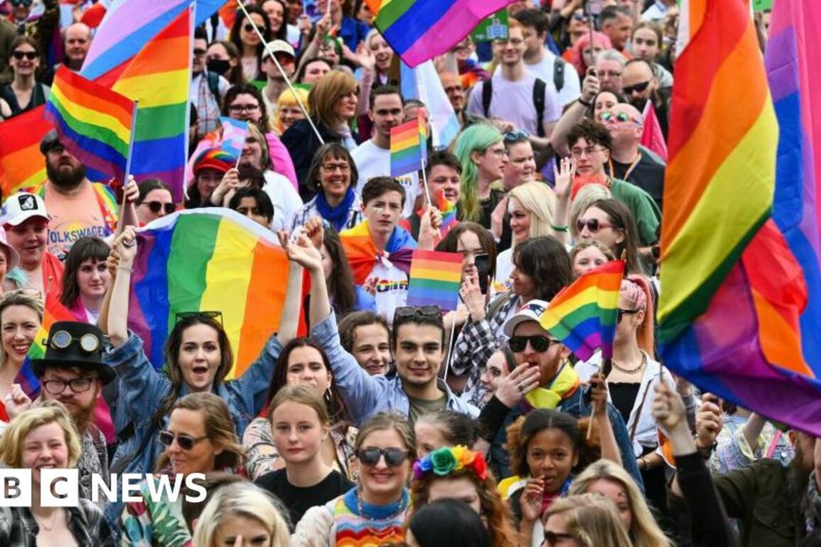 Glasgow Pride bans political parties over gender ruling inaction