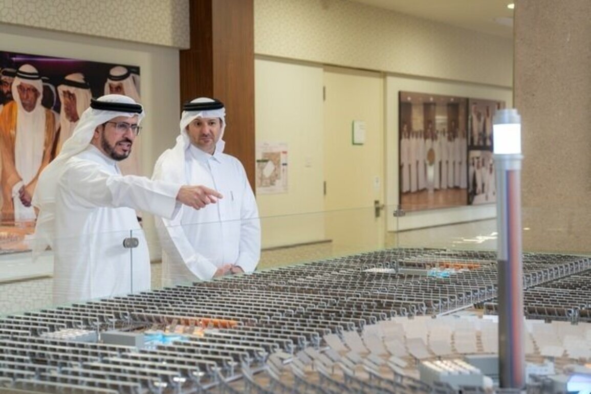 DEWA CEO highlights clean energy projects, digital innovation during meeting with Qatar's Consul General