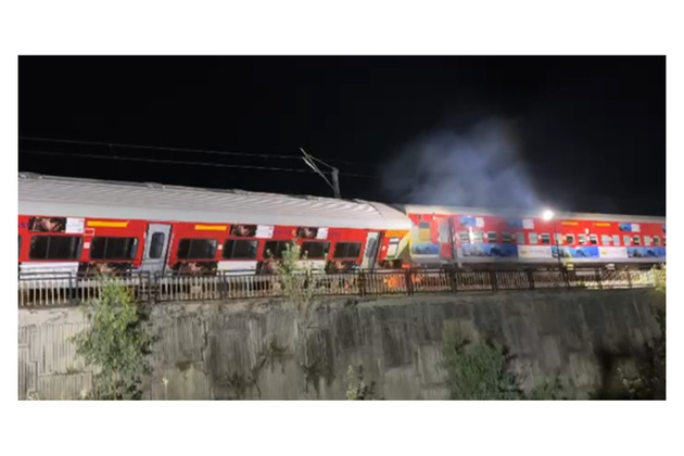 Uttarakhand: 3 coaches of Ujjain Express derail near Yog Nagari station in Rishikesh; Inquiry ordered