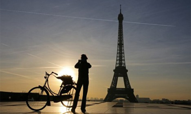 Stairs from Eiffel Tower sell for over half a million euros Stairs from Eiffel Tower sell for over half a million euros