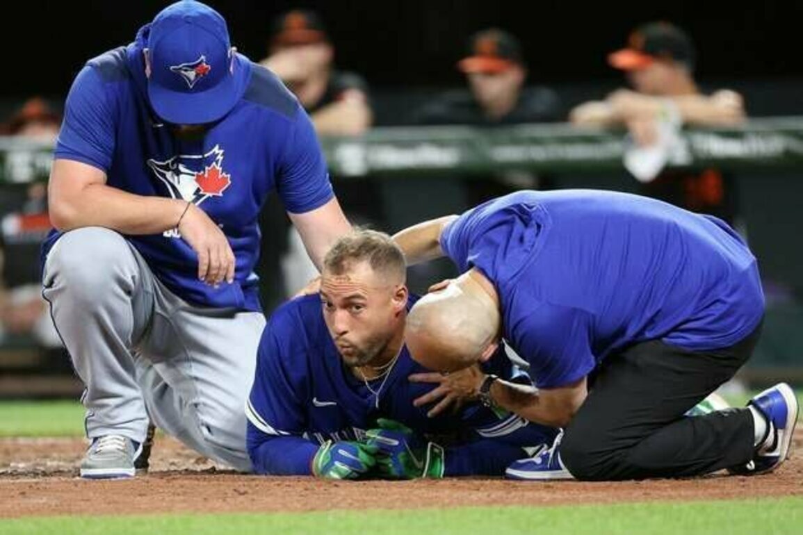 Blue Jays put OF George Springer on concussion list