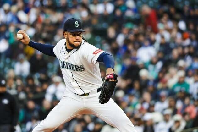 Cal Raleigh's walk-off single lifts Mariners past Yankees