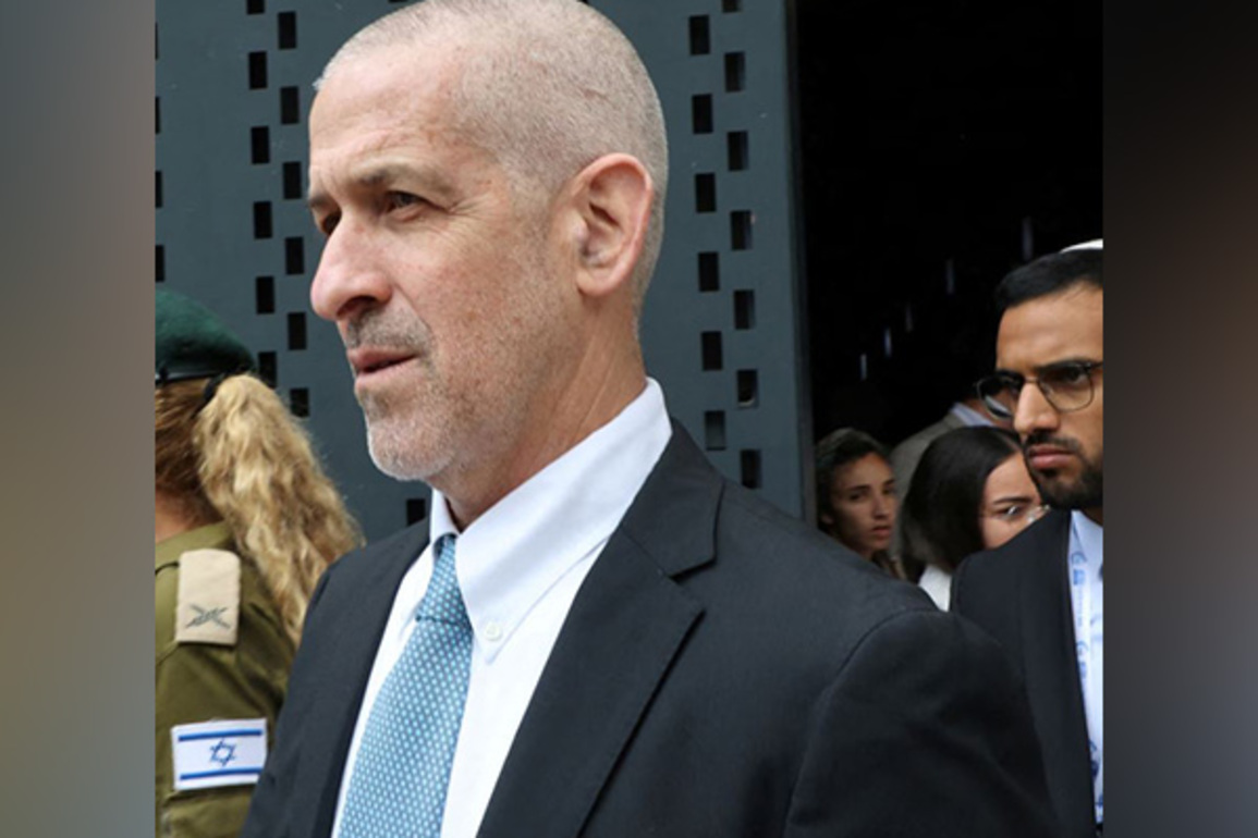 Israel: High Court issues temporary order against sacking Shin Bet head Ronen Bar
