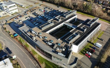 Dunelm が屋上太陽光発電プランを拡大
